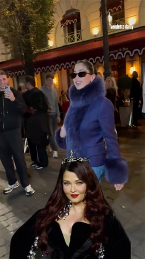How Janhvi Kapoor & Nora Fatehi Get More Paris Fashion Week Footage than Aishwarya Rai?👀 #aishwarya