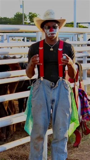 Sean Randle stands where courage meets calling. A professional rodeo bullfighter, Sean plays a pivotal role in bull riding competitions—putting his own life on the line to protect riders the moment they’re dismounted. His job is to draw the bull’s attention away from the fallen cowboy, requiring lightning-fast speed, elite agility, and the instinct to anticipate danger before it strikes. @officialseanrandle At just 20 years old, Sean lives this truth boldly: “My name is Sean Randle. I fight bull