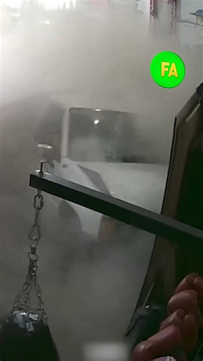 Craziest fails caught in the gym 😳💥 #fail #gym #workout #expensive #fitness #newyear #prank #comedy | FailArmy 2.0