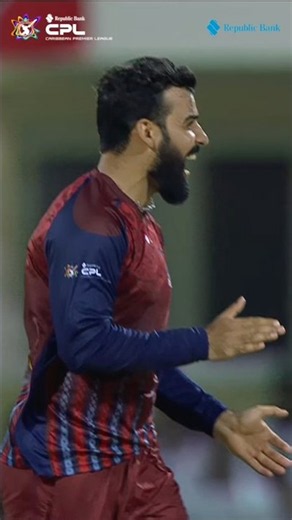 BAMBOOZLED, a Shadab Khan special! 😵‍💫