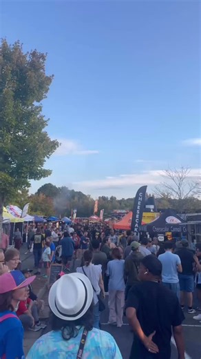 🎆 Daytona Beach, kick off 2026 with flavor! 🌴🍔 Ring in the New Year the tasty way as FOODEESFEST rolls into Tanger Outlets: Daytona Beach for a high-energy weekend filled with incredible eats, local creativity, and feel-good community vibes. From mouthwatering street eats to sweet treats and unique handcrafted finds, this festival is the perfect way to start the year hungry for more. 🌟 New year. New cravings. One epic food festival. Bring the whole crew and enjoy: 🍕 40 food trucks & special