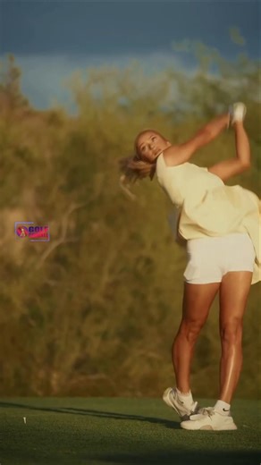 Amazing Golf Swing you need to see | Golf Girl awesome swing | Golf shorts | Mandie Ruminski