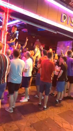 Everyone going crazy !!!😜 🤯, Benidorm , Spain 🇪🇸