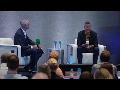 American Airlines CEO and US Transportation Secretary meet in Fort Worth to address Aviation Safety