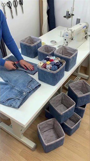 DIY Denim Storage Box from Old Jeans