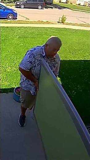 Epic Mid-Air Fail! Watch This Truck Stunt Go WRONG! #shorts