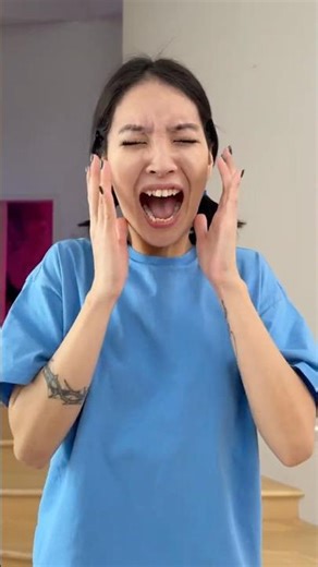 Cockroach attack🪳😰