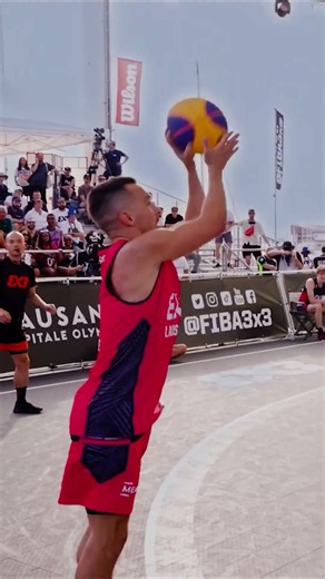 GILLES HAD 'EM STUMBLING! 😮‍💨🫠🇨🇭 #3x3WTLausanne always brings the HEAT! 🔥 #3x3WT