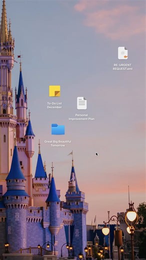 Happy circle back season 🎁 What are you tabling until next year? | Walt Disney World