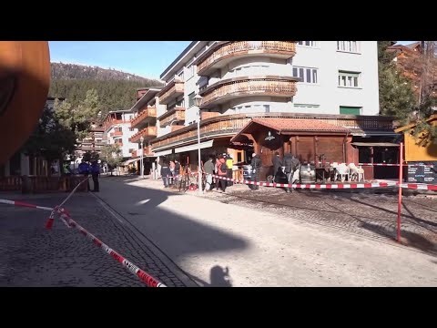 Dozens killed in fire at Swiss ski resort