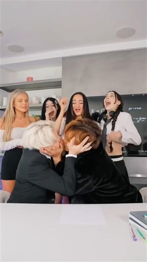 KISSING CHALLENGE 😳💋