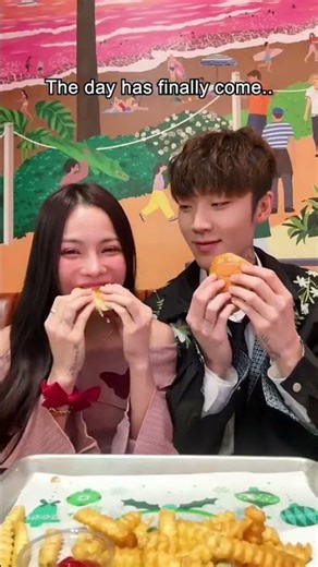 Funny Proposal Fails Inside A Burger