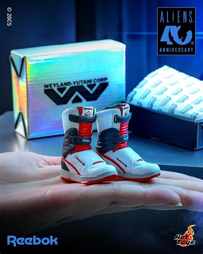 ALIEN DAY 4/26: Hot Toys teases collectibles for the 40th Anniversary of ALIENS!