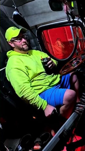 USPS vs Fedex vs UPS #postoffice #fedex #ups