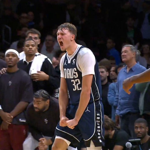 A HISTORIC NIGHT FOR COOPER FLAGG 🤯 29 PTS 6 REB 11 AST 5 STL (CAREER-HIGH) 3 BLK MAVS ROAD W Fl…