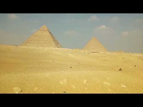 Egipt - Giza Necropolis on a camel