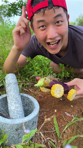 The guy show AMAZING Smart and Useful in Forest #bushcraft #survival #Outdoors #skills