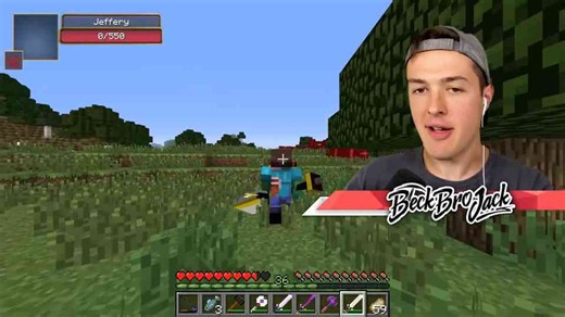 The biggest and strongest weapons in Minecraft!