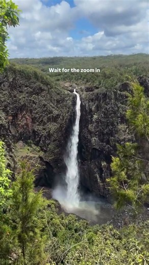 The rainbow at the end 🥹🌈🌧️ This is Wallaman Falls in Queensland, Australia