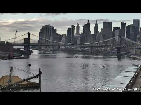 🔴 NYC Live Cam — Brooklyn Bridge & Manhattan Bridge, East River 2026-08-22 4PM ET