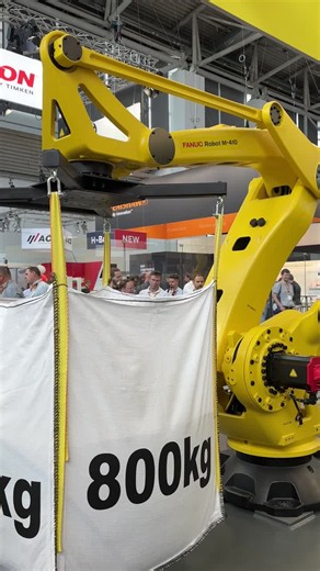#fanuc #industrialrobotics #palletisingrobot | FANUC Europe