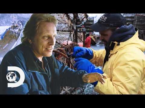 Mandy Hansen Joins The Northwestern Crew As DISASTER STRIKES! | Deadliest Catch