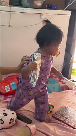 pinaiyak ni shanty Melay Vlog #melayvlog #funny #babyfathervlog