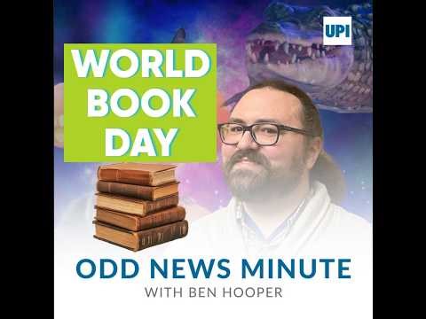 Police wrangle alligator in Florida parking lot