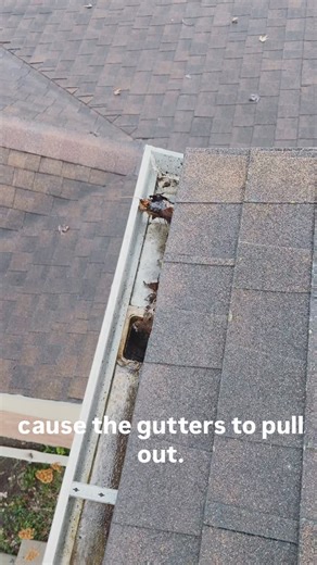 Midwest Gutter Cleaning, LLC on Instagram: "Standing water in the gutter can freeze and cause damage 🥶"