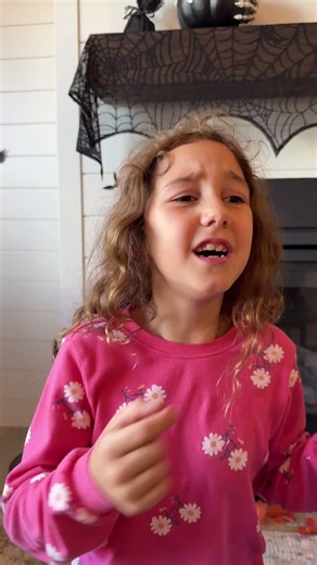 Kids Safety Story | Kitty Helps Scare Away a Mouse 🐱🐭