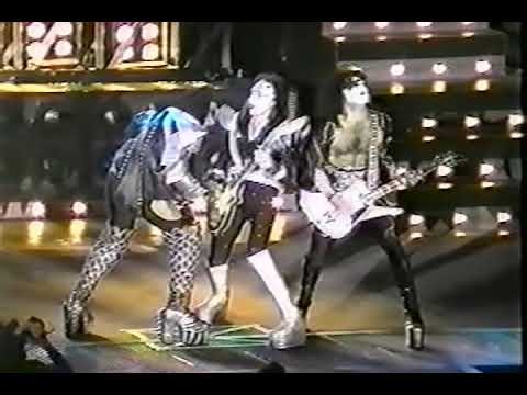 Kiss - George, WA 7-22-00 (Amphitheater)