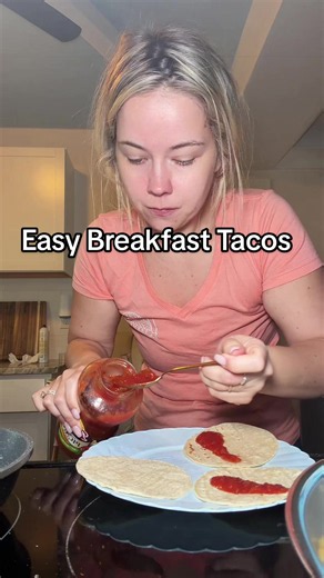 Easy Breakfast Tacos Recipe: Scrambled Eggs & Salsa 🍳