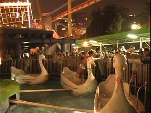 kota ibushi wrestles through thunder rain at a theme park in 2009 (he's really done it all 😭) https://t.co/JxYwLEgDIQ https://t.co/MtzSF6jfUG