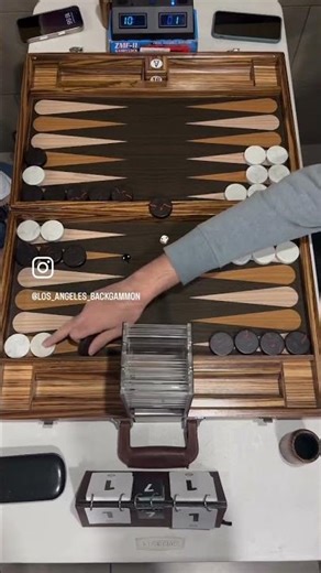 Hans vs Matthew - EPIC #Backgammon CLASH [Backgammon Galaxy board]! 🎲🎲