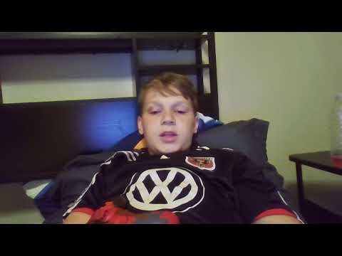 how to connect a Xbox controller to a windows labtop