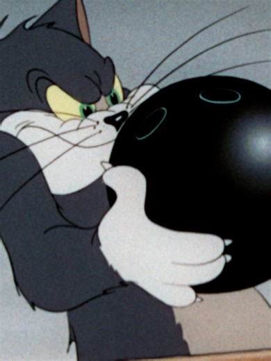 Tom and Jerry Bowling: The Funny Clip Where They Actually Bowl!