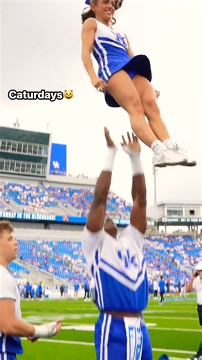 Flawless College Cheer Stunt Routine on Game Day!