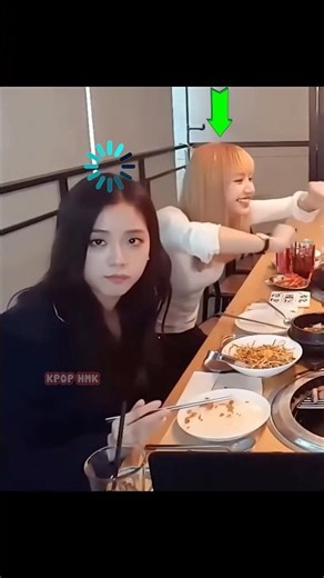 The unnie and maknae friendship is real!🤣🤣 #lisa #jisoo #blackpink
