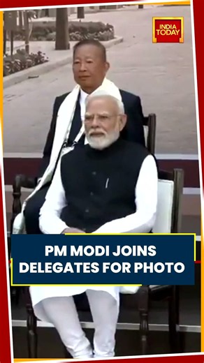 PM Modi Poses For Family Photo With BRICS Parliamentary Forum Delegates #shorts #pmmodi #viral