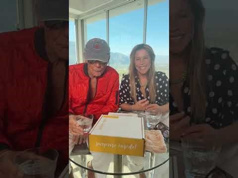 Revealing the Suzanne Selects Box for October!