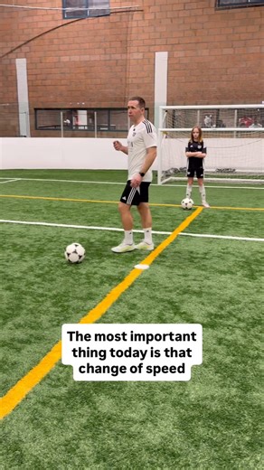 Evolution Soccer Academy on Instagram: "Mastering skill combinations means understanding when to change speed ⚽️ In this sequence, the 3 inside touches help control rhythm before the scissor creates an opportunity to accelerate into space 🔍 At Evo Soccer, we focus on these small details so players can execute skills effectively in game situations 🔥 #soccertraining #socceracademy #brantfordsoccer #youthsoccer #soccerdevelopment"