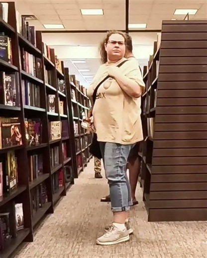 Run & Jump!!! 🏃‍♀️🦘 Funny Fart Prank! 💩 #shorts #funny #fartprank