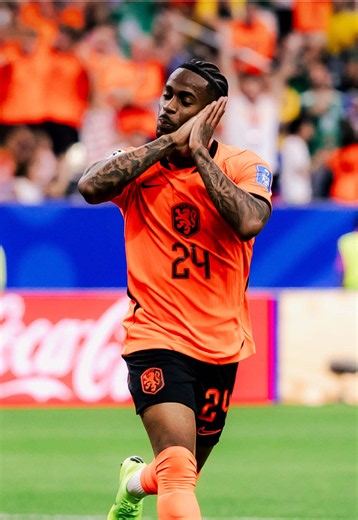 Simply superb, Summerville! ✨🇳🇱 Watch the #FIFAWorldCup highlights on fifa.com!