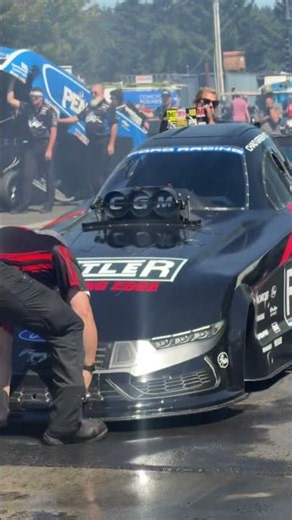 ‪@chadgreenmotorsports‬ burnin' it out! #NHRA