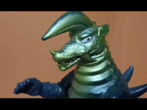 Return of ultraman,Episode 4:"El alien baltan jr ha llegado,Ultraman muere al atardecer"