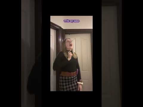 “Flowers” 💐 @MileyCyrus Full British Sign Language (BSL) Cover updated translation