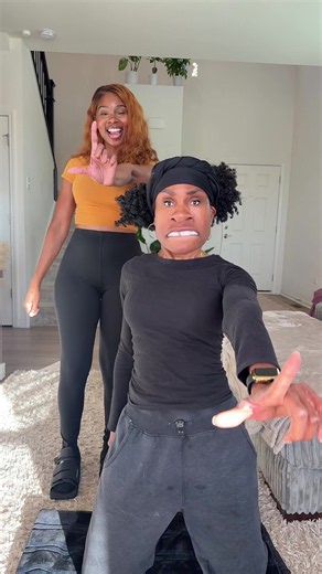Don’t worry go crazyyyyy 😝 Mama - @BridneyChantal #dancechallenge #fyp #foryoupage #coco #dancetrend