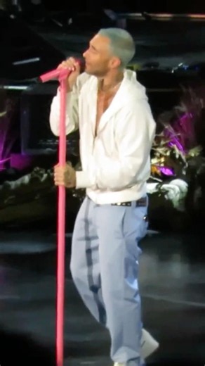 She Will Be Loved by Maroon 5 on MMXXI Tour at Mountain View, CA