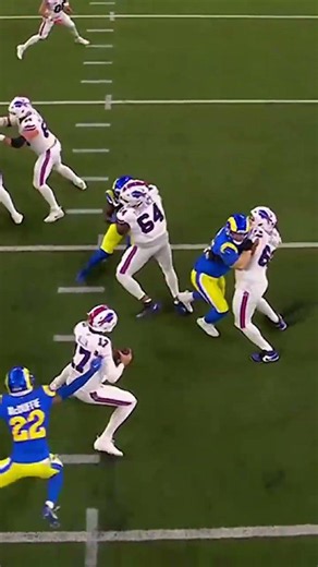 the Rams applying the pressure 🔥