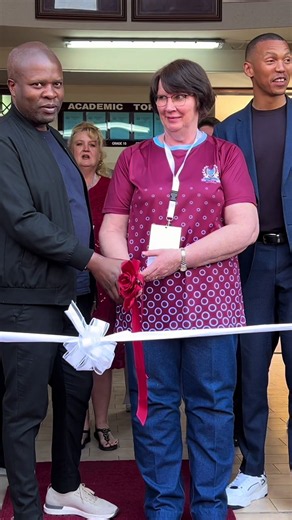 #ClaphamSportsSOS | A new chapter in education and sporting excellence! ✂️⚽🏀🏐🎾 MEC Lebogang Maile cut the ribbon alongside Mamelodi Sundowns Chairman Tlhopane Motsepe to officially launch Clapham Sports School of Specialisation in Queenswood, Pretoria. The symbolic moment marked the formal opening of Gauteng’s 40th School of Specialisation and fourth specialising in Sports, strengthening opportunities for learners to pursue sporting excellence alongside a strong academic foundation. #SchoolsO